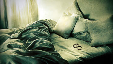 Watch The Wrong Bed: Naked Pursuit | Lifetime