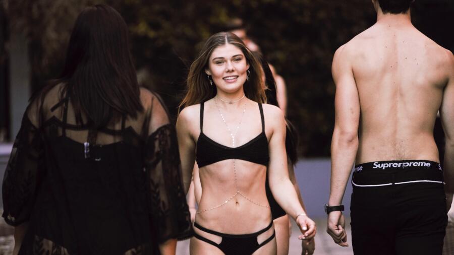 Growing Up Supermodel Season 1