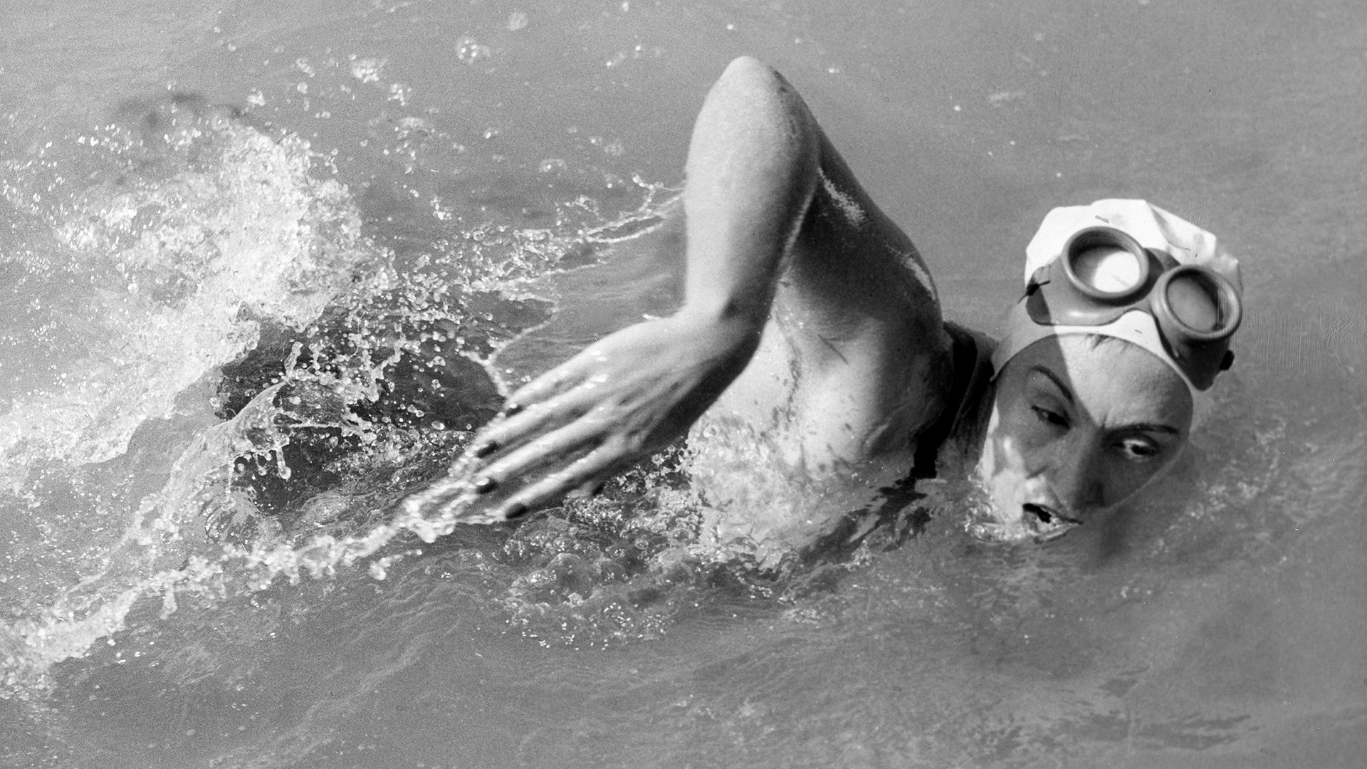 September 11, 1951: Florence Chadwick Became First Woman to Swim Round-Trip Across the English Channel