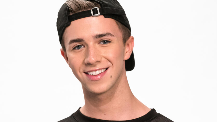 Mitchell Halliday