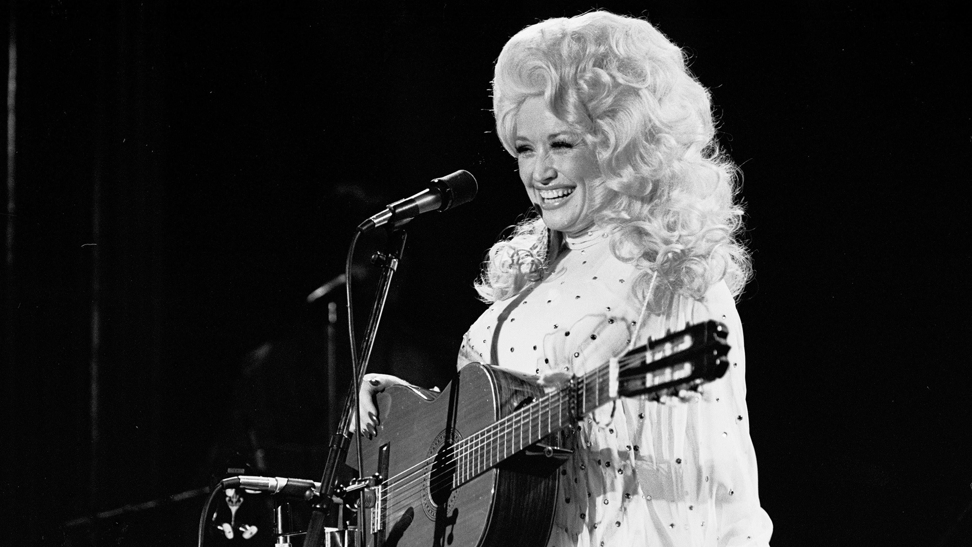 October 9, 1978: Dolly Parton Won Entertainer of the Year at the 12th Annual Country Music Awards