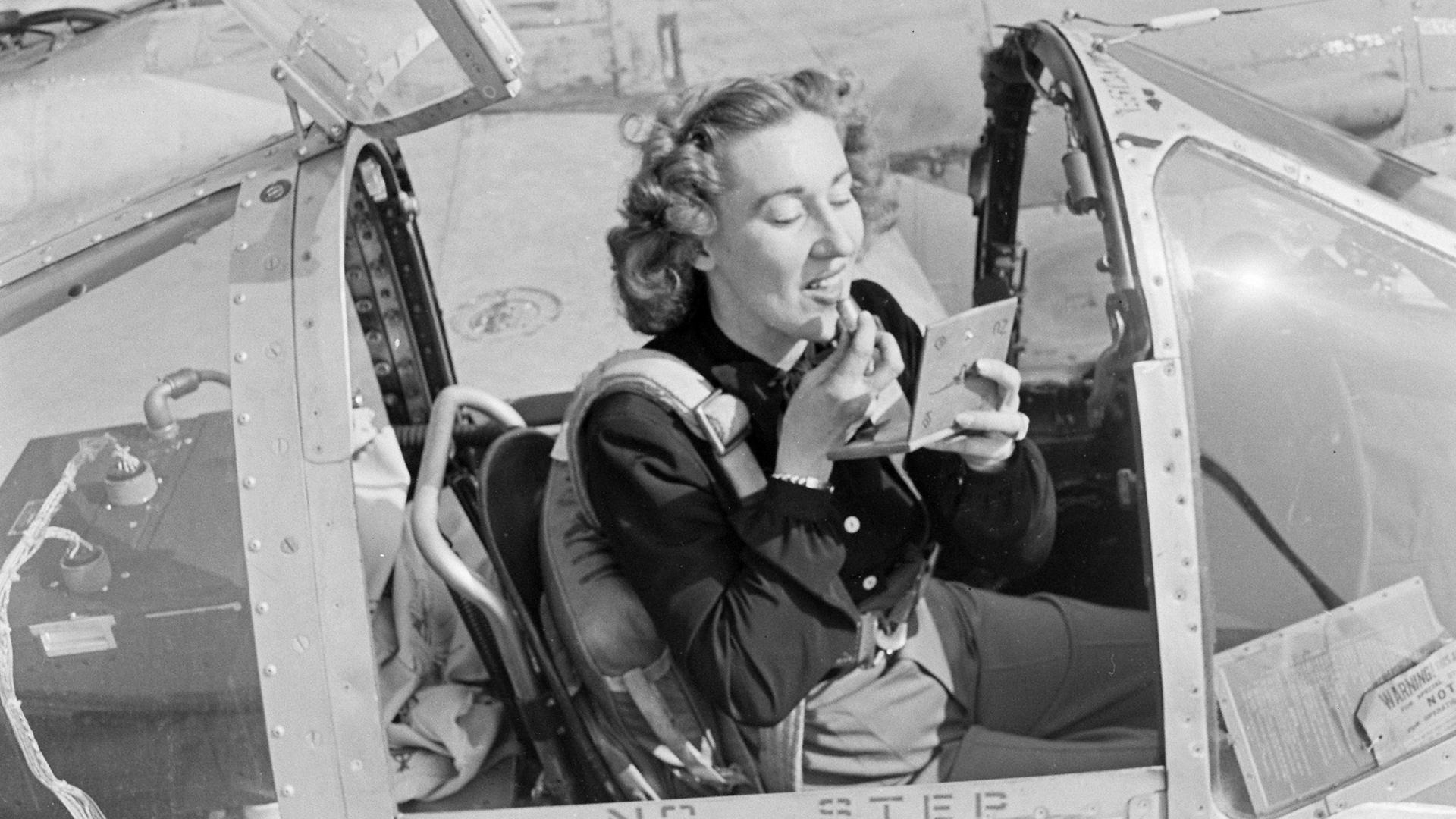 July 8, 1948: Esther Blake Became the First Female Member Accepted Into the U.S. Air Force