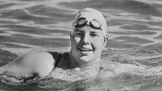 August 7, 1987: Lynne Cox Became the First Person to Swim From the United States to the Soviet Union