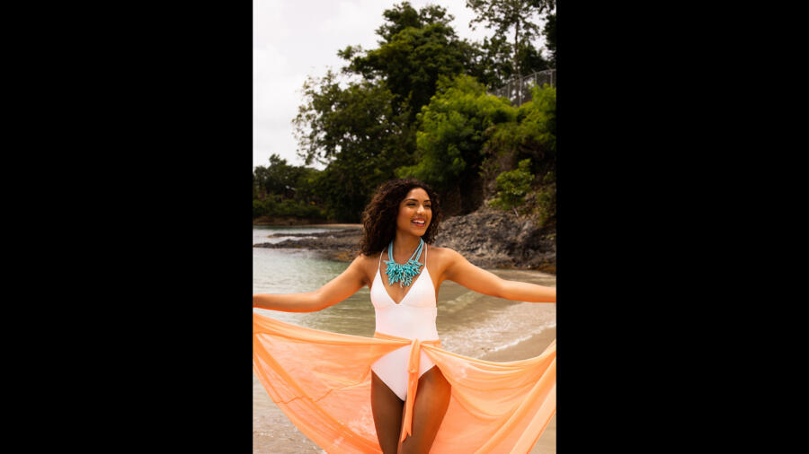 Isabella McKenzie from Married at First Sight: Honeymoon Island Season 1