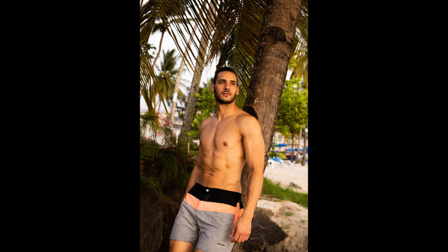 Jona Bienko from Married at First Sight: Honeymoon Island Season 1