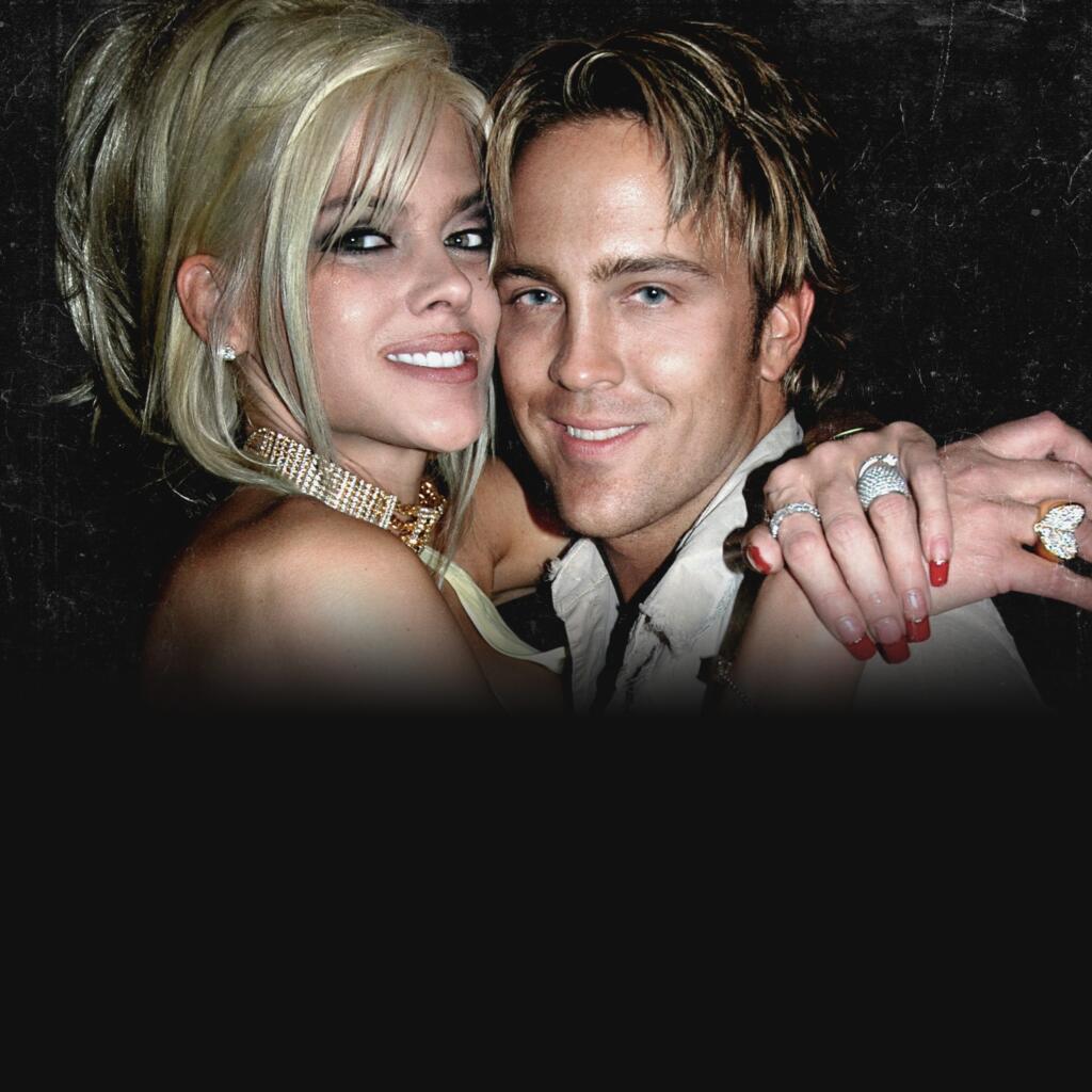 Watch Hopelessly in Love: Anna Nicole Smith and Larry Birkhead | Lifetime