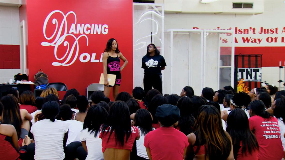 Miss D Risks It All By Combining Teams thumbnail