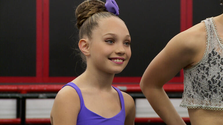 Dear Abby: The Girls Should Want to Be Like Maddie thumbnail