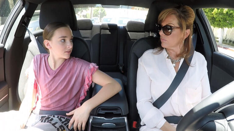 Bonus Scene: Kendall Tells Jill Not to Fight with Abby thumbnail