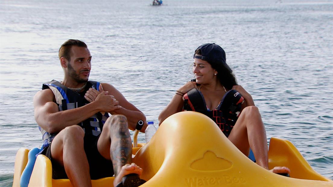 Watch Blinded By Love Full Episode Married At First Sight Honeymoon Island Lifetime