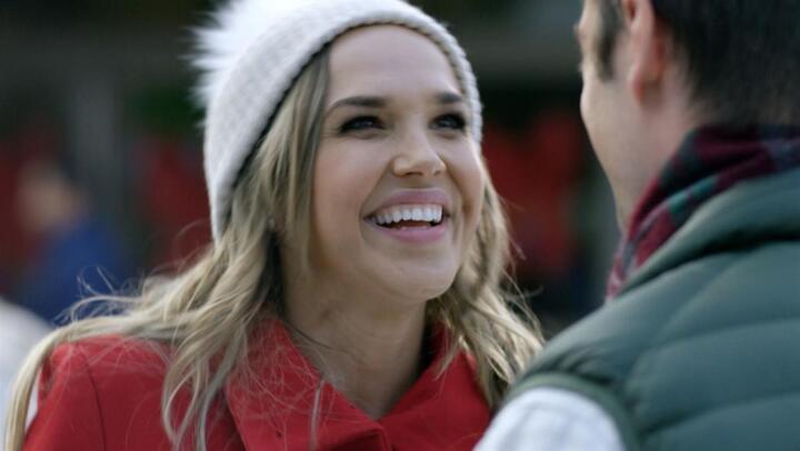 Four Christmases and a Wedding | Lifetime