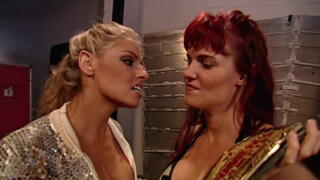Trish Stratus vs. Lita