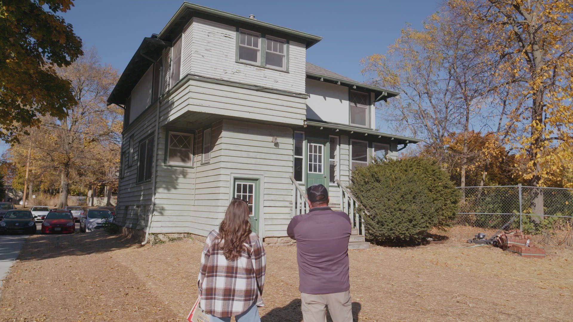 Sitting on the Market