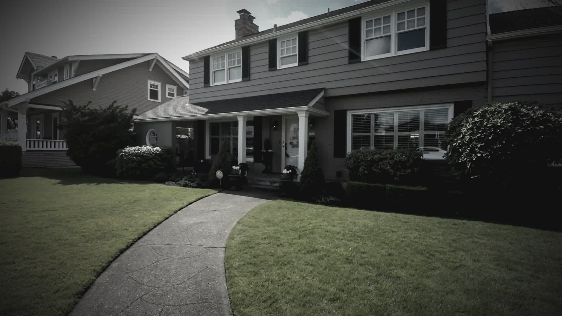 Fugitives Caught on Tape (#213)