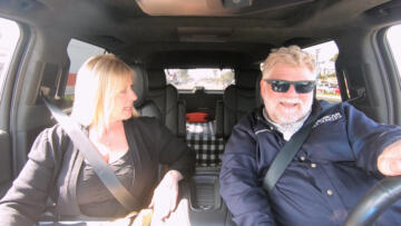 Episode 1 Santanas Are Coming to Town