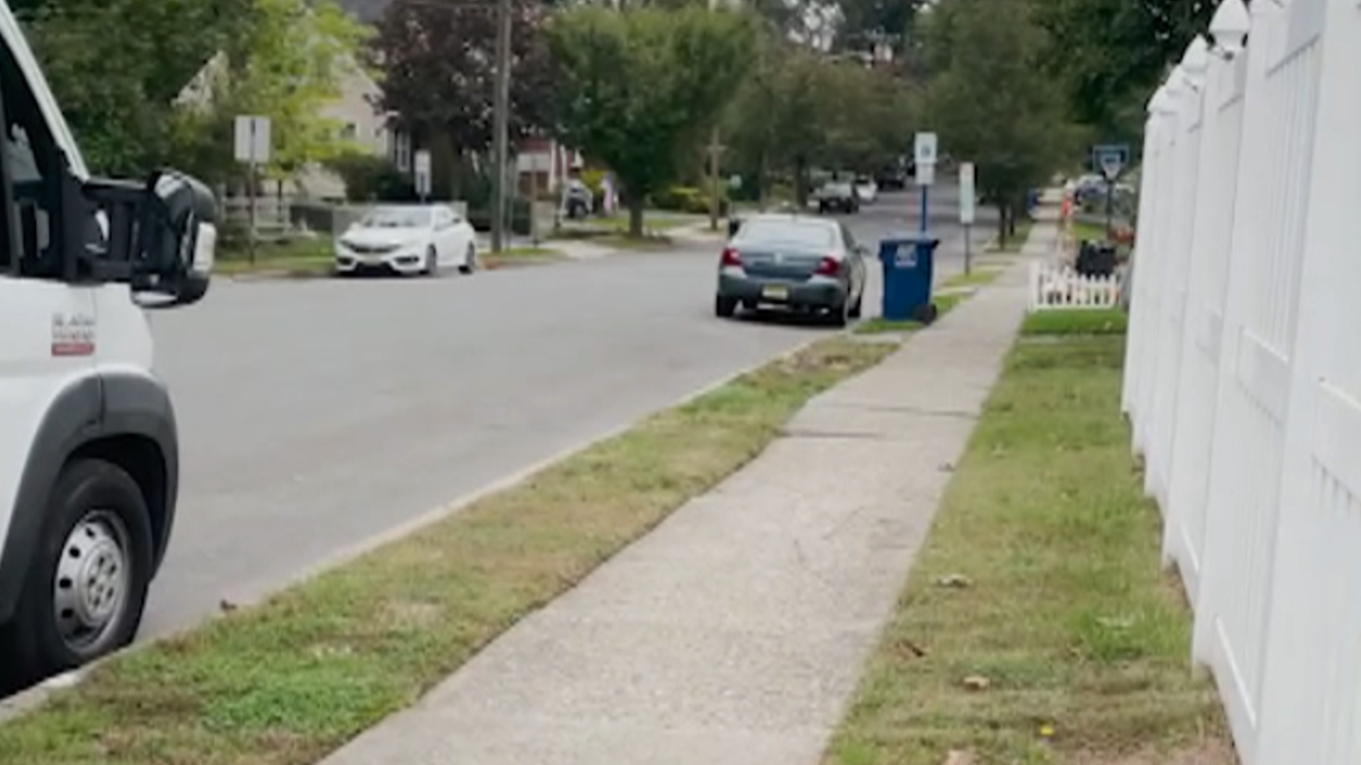 Woman Confronts Neighbor for Speaking Spanish | Neighborhood Wars | A&E