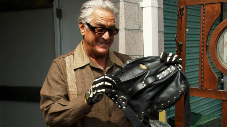 Barry Strikes Back: BDSM Gear thumbnail