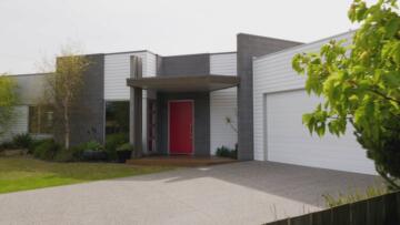 Episode 1 Warnambool Brian and Gina