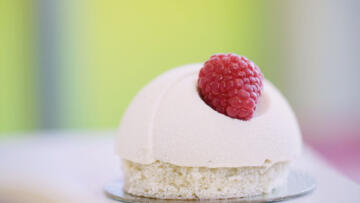 Episode 8 Sinfully Delicious Dives