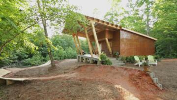 Episode 4 Holiday House