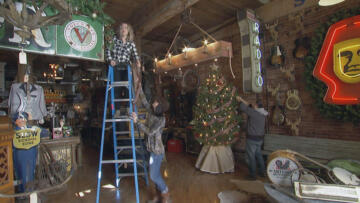 Episode 10 Have Yourself a Merry Pickers Christmas