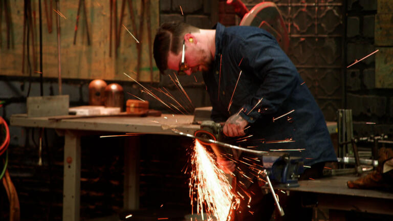 Bladesmithing 101: Sharpening thumbnail