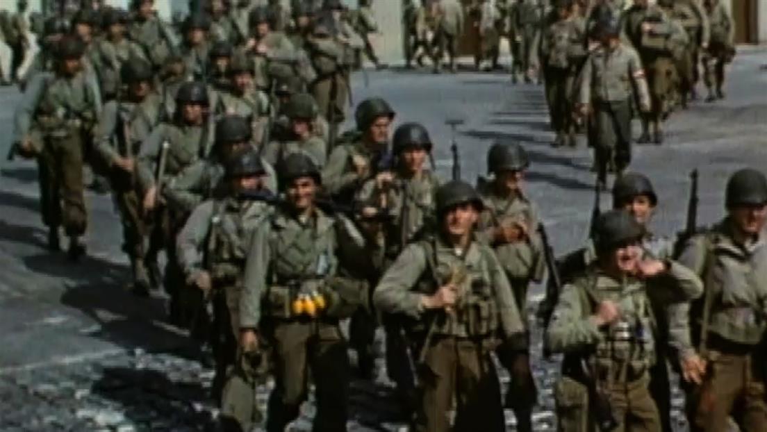 Watch World War II GIs Pack Personal Items Clip | HISTORY Channel