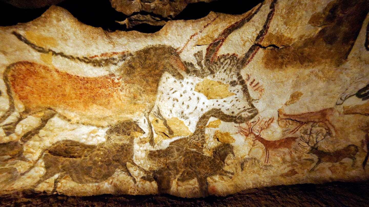 Lascaux Cave Paintings Discovered History