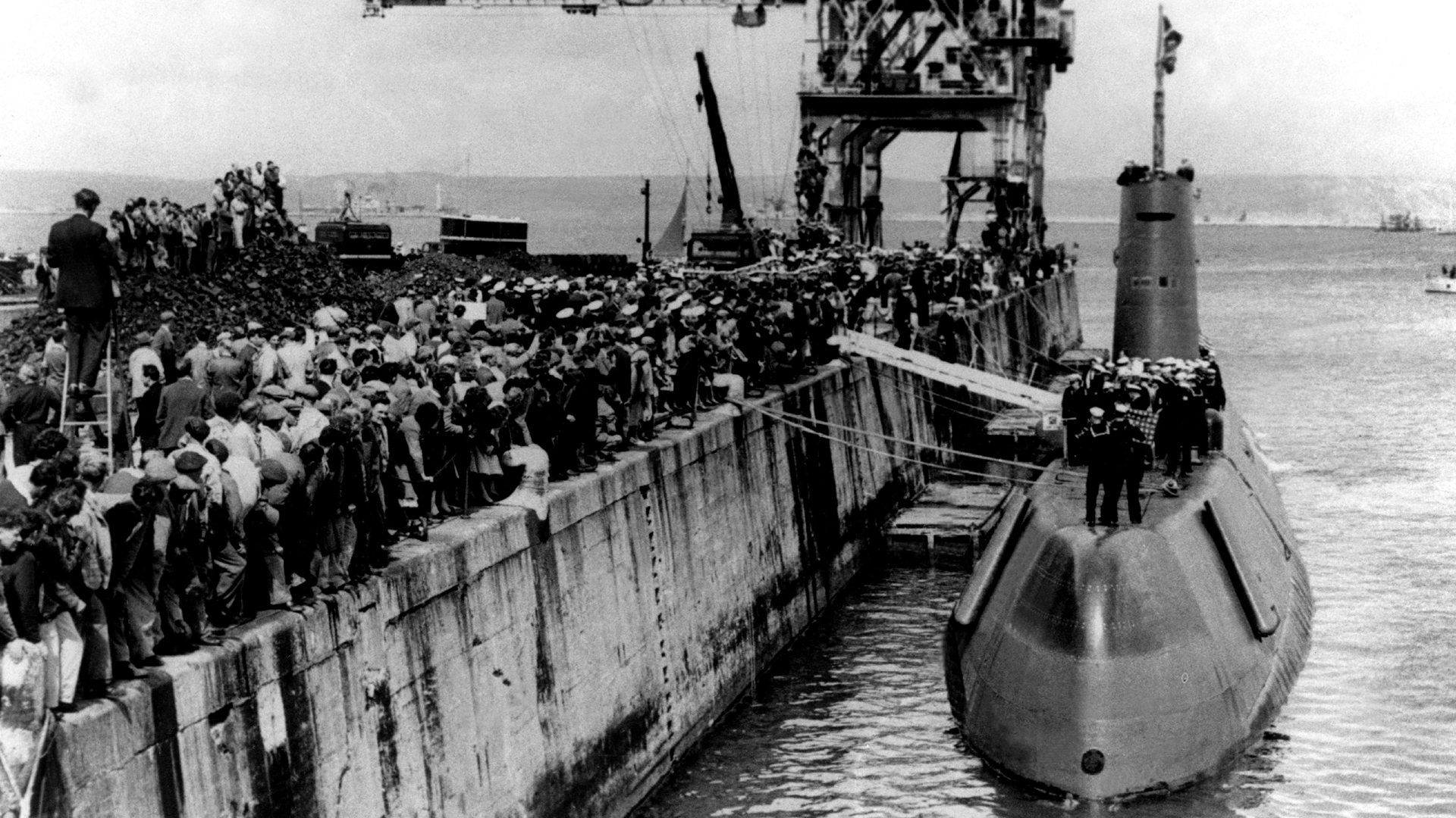 Nautilus submarine travels under North Pole, August 3, 1958