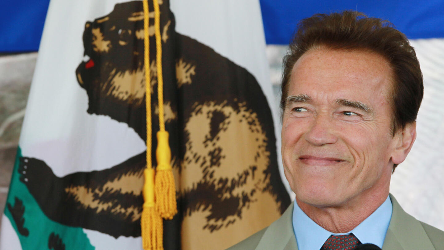 THIS DAY IN HISTORY – Arnold Schwarzenegger becomes California governor