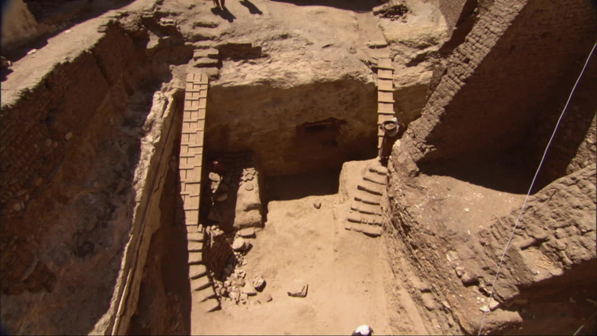 The Hunt for Cleopatra's Missing Tomb