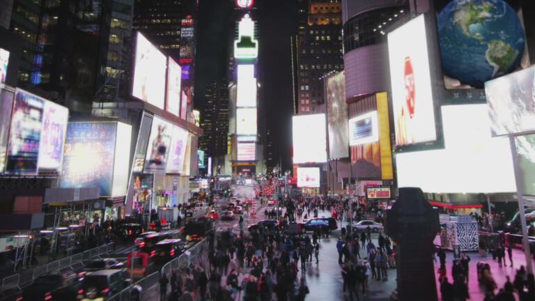 Monsters and UFOs Infiltrate NYC thumbnail