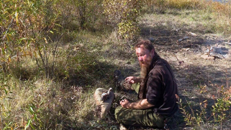 Larry Blacks Out thumbnail