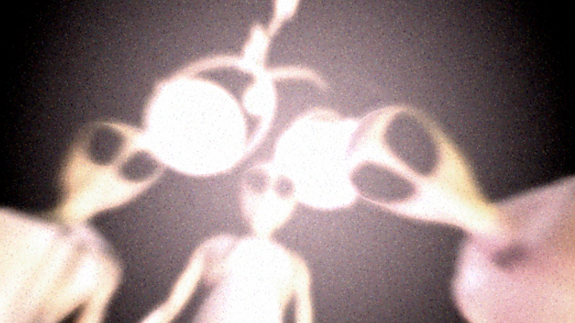 4 Stunning UFO Encounters Caught on Camera thumbnail