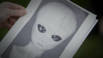 Episode 7 Roswell: The First Witness - The Writer