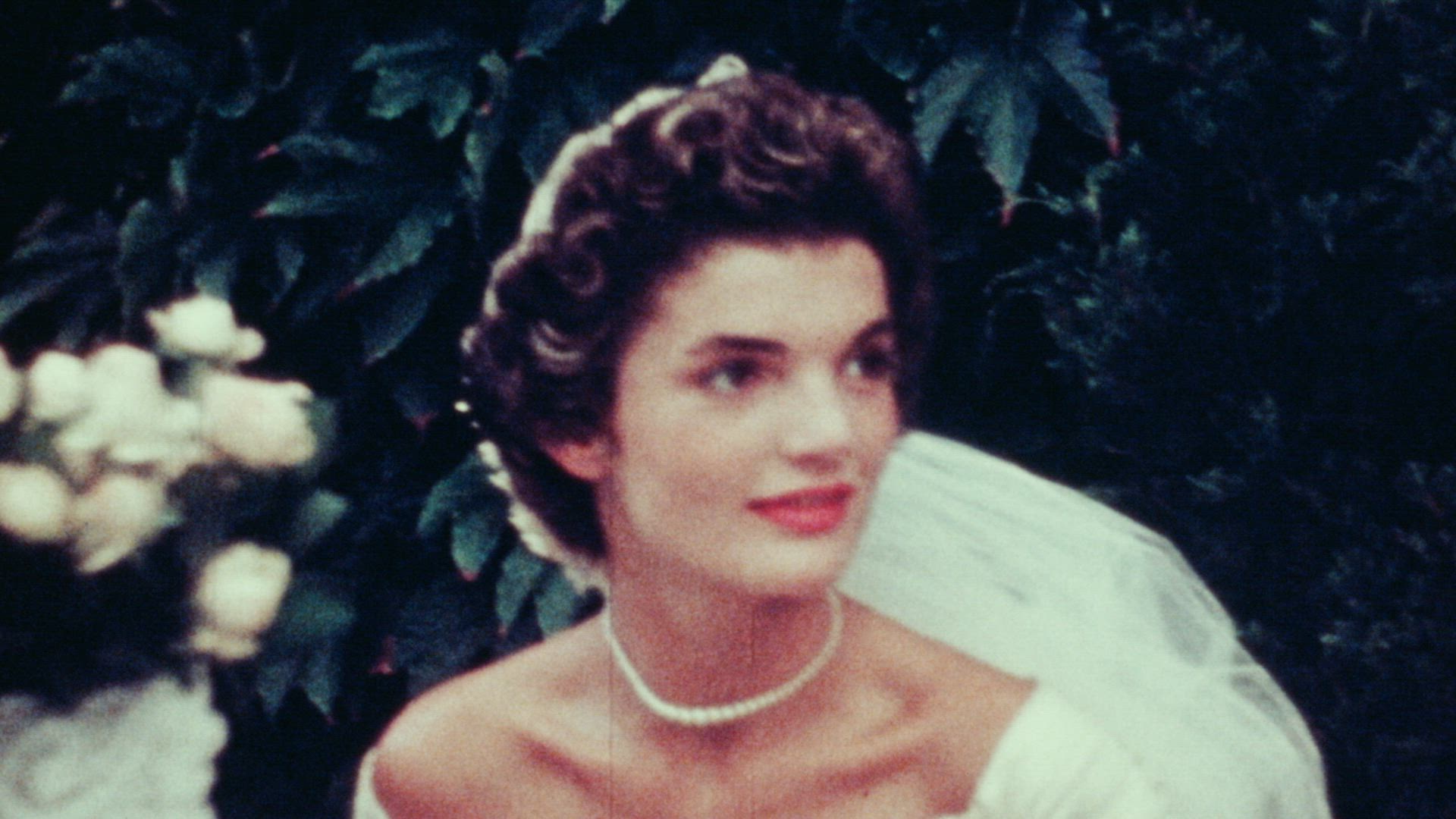 JFK and Jackie's Journey from Courtship to Marriage thumbnail