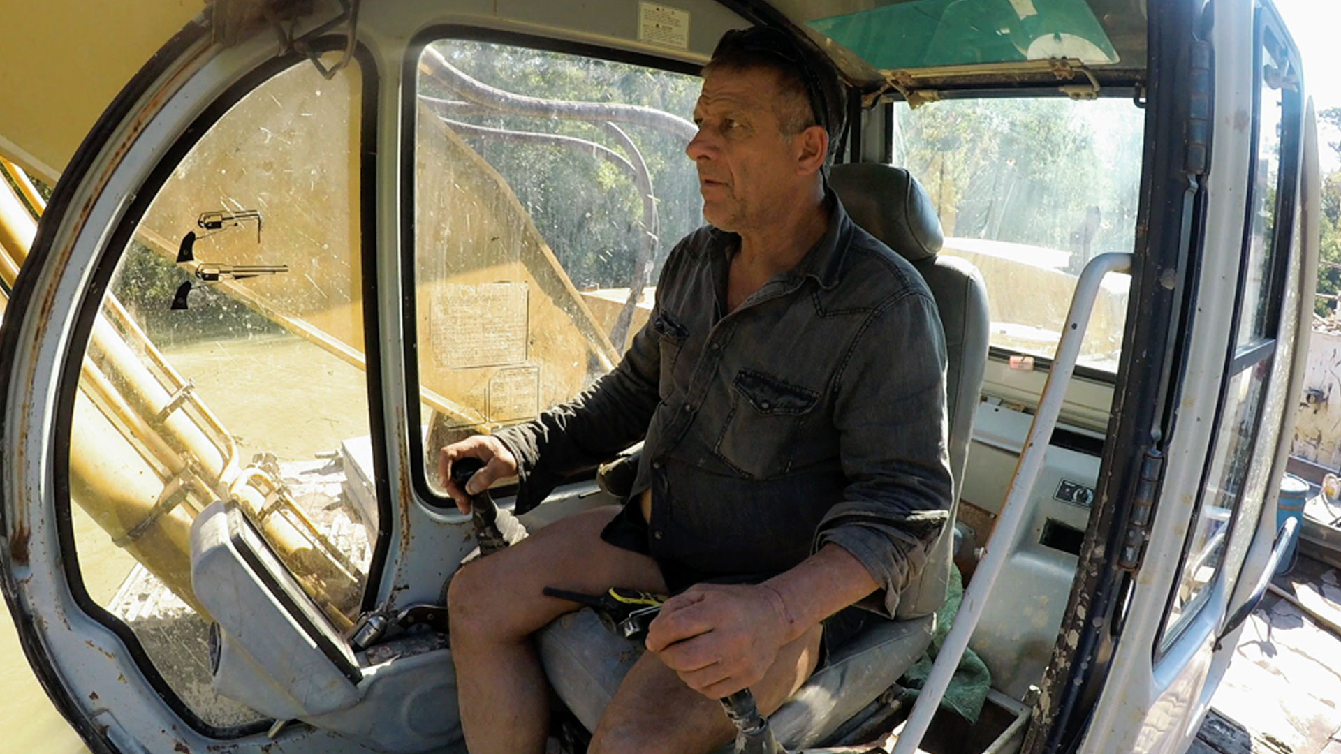 Watch Back In Business Full Episode The Return Of Shelby The Swamp Man History Deep in the louisiana bayou lives a legend. the return of shelby the swamp man