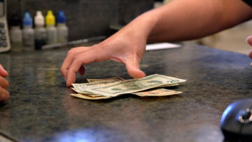 Episode 11 There's No Crying in Pawn Stars