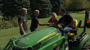 Episode 10 Wolves in Wisconsin