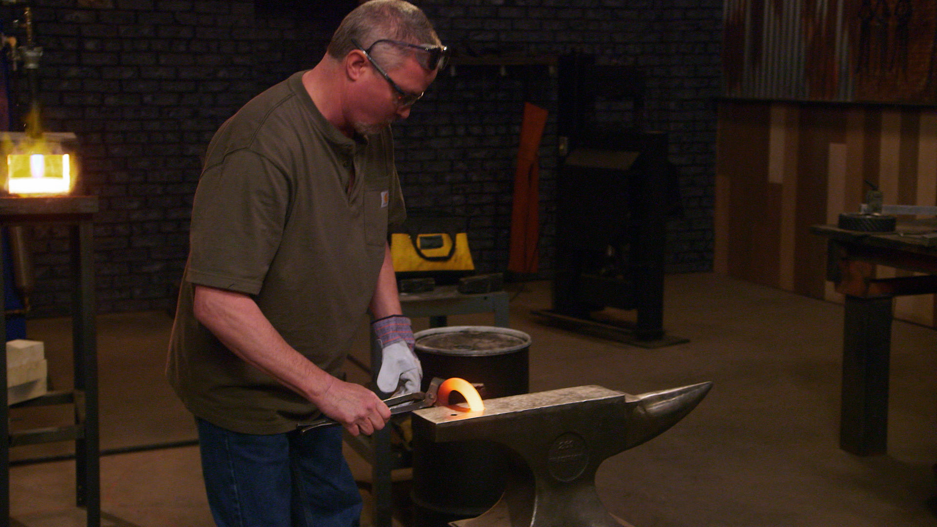 Forged in Fire: Beat the Judges : Duel Swords