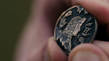 Episode 10 The Importance of Being Urn-est