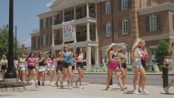 Episode 6 It's Giving...Hoedown